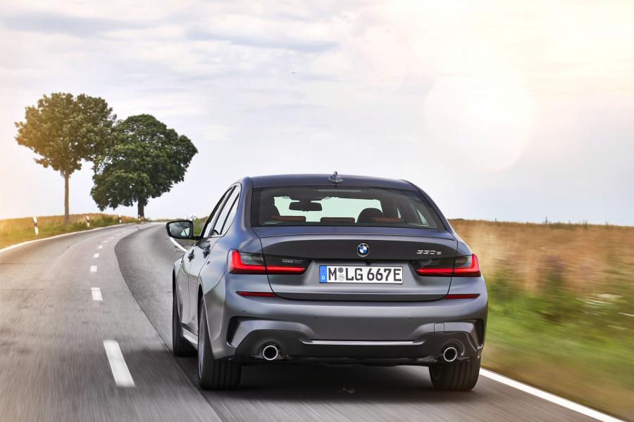  BMW 330e M Sport (G20) 2019 года  (WW) (фото 6 из 40)